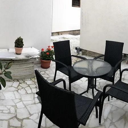 Esma Apartment